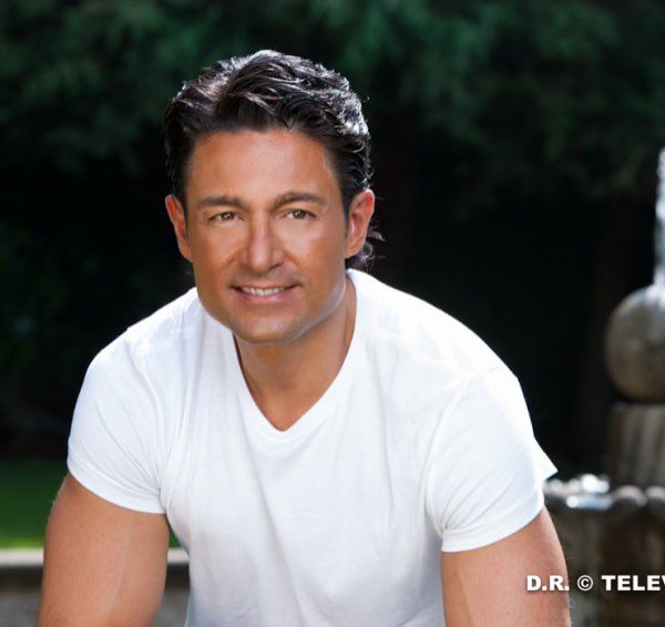 Fernando Colunga hace su gran regreso a Univisión