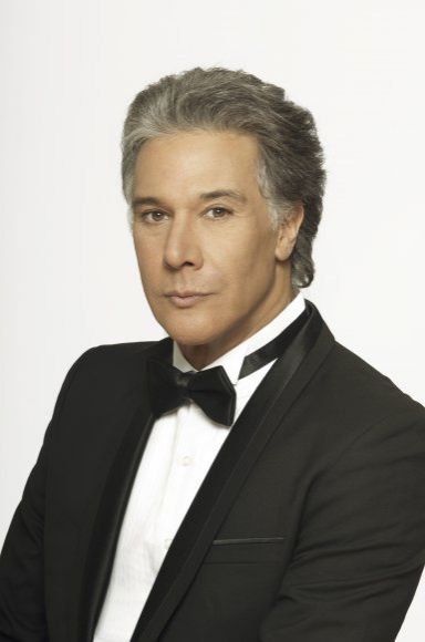 Fernando Allende vuelve al teatro con "Pasiones Peligrosas"